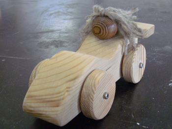 Holzauto